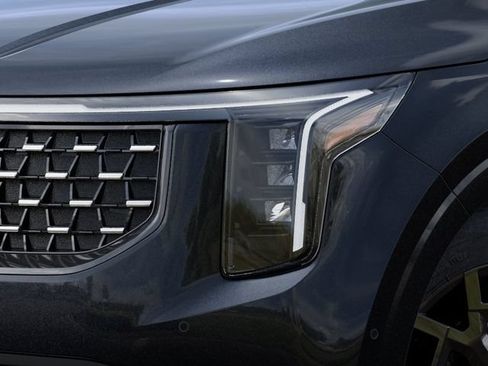 New 2026 Kia Carnival SX w/ SX Dark Edition Package FWD image 10
