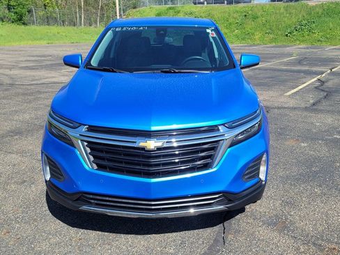Used 2024 Chevrolet Equinox LT w/ LPO, Floor Liner Package FWD image 4