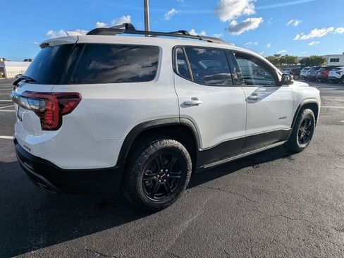 Used 2022 GMC Acadia AT4 w/ Technology Package image 17