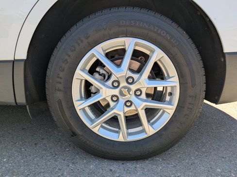 Used 2023 Chevrolet Equinox LT w/ Driver Convenience Package AWD/4WD image 31
