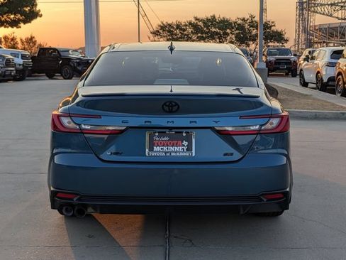 Used 2026 Toyota Camry SE w/ Convenience Package FWD image 7