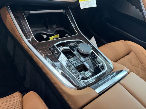 New 2026 BMW X5 xDrive50e AWD/4WD image 10