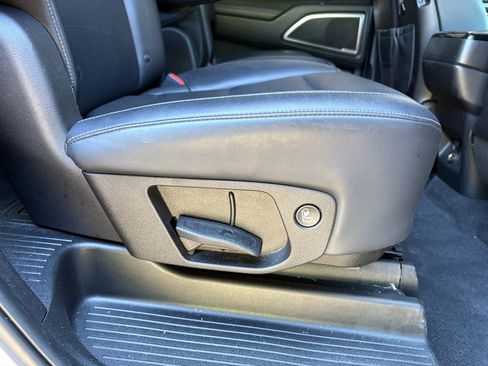 Used 2025 Kia Telluride S AWD/4WD image 28