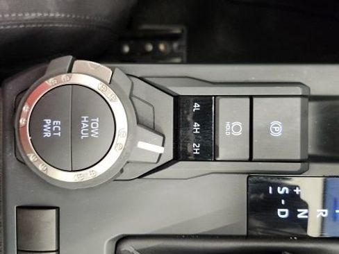 Certified 2026 Toyota Tacoma SR5 AWD/4WD image 58