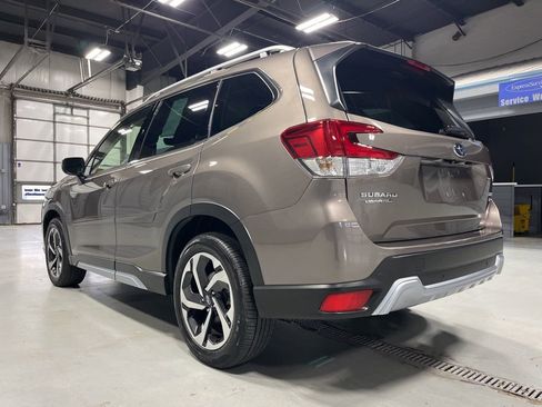 Used 2023 Subaru Forester Touring image 6
