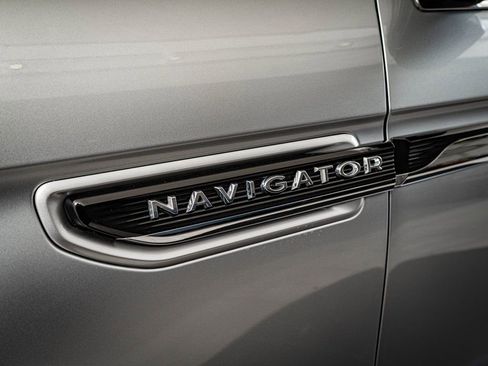 Used 2023 Lincoln Navigator Black Label AWD/4WD image 17