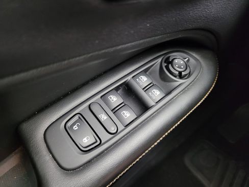 Used 2017 Jeep Compass Latitude AWD/4WD image 27