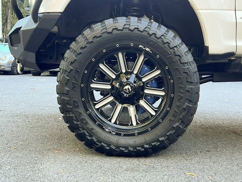 Used 2019 Ford F250 Platinum w/ Platinum Ultimate Package image 15