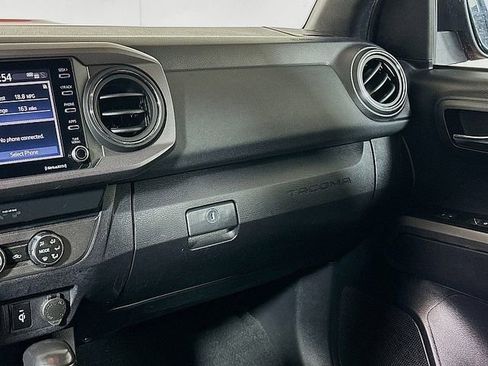 Used 2020 Toyota Tacoma TRD Sport w/ Technology Package AWD/4WD image 22