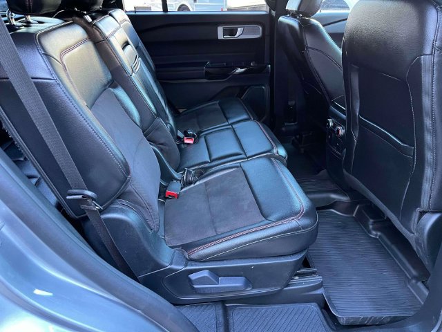 Certified 2024 Ford Explorer ST-Line w/ Class IV Trailer Tow Package AWD/4WD image 23