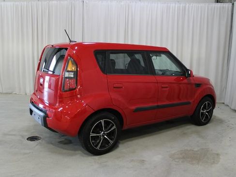 Used 2010 Kia Soul + w/ Audio Pkg FWD image 29