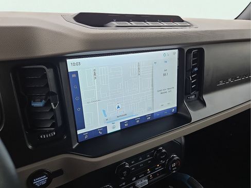 Used 2023 Ford Bronco Wildtrak AWD/4WD image 16