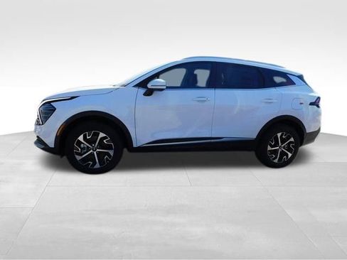 Used 2025 Kia Sportage EX image 5