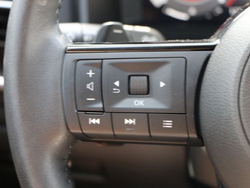 Used 2024 Nissan Rogue Platinum w/ Platinum Premium Package image 20