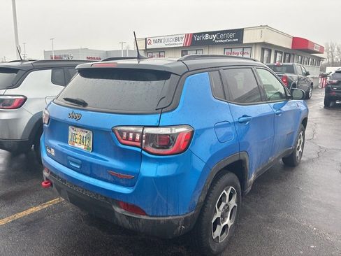 Used 2022 Jeep Compass Trailhawk image 3