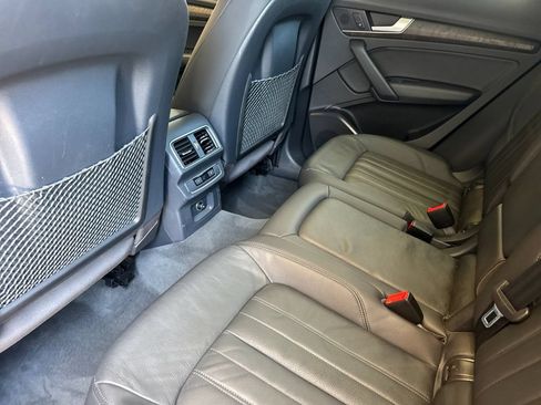 Used 2018 Audi Q5 2.0T Premium AWD/4WD image 15