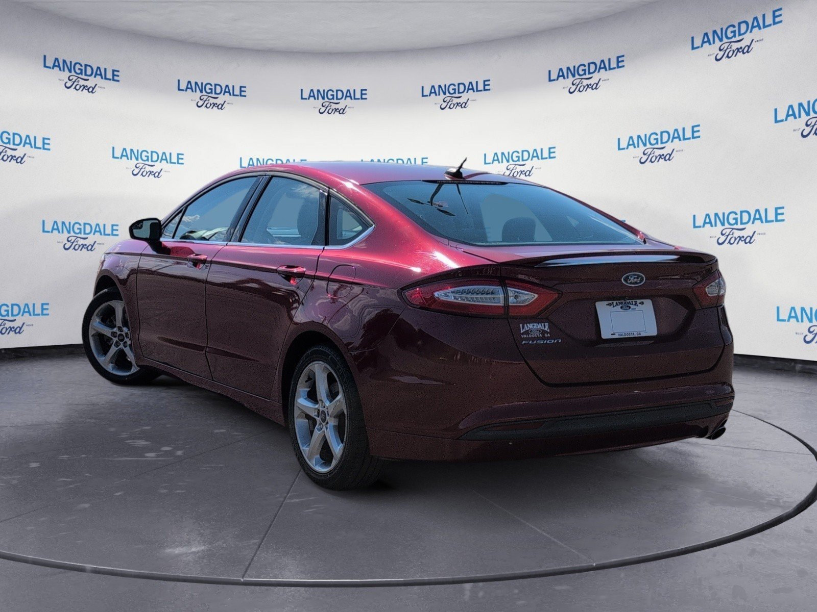 Used 2016 Ford Fusion S w/ Equipment Group 101A FWD image 9