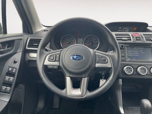 Used 2017 Subaru Forester 2.5i w/ Alloy Wheel Package AWD/4WD image 12