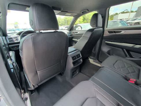 Used 2024 Volkswagen Atlas Cross Sport SE image 15