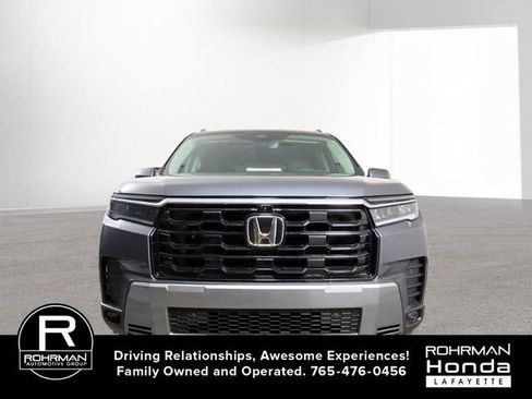 New 2026 Honda Pilot Touring image 8