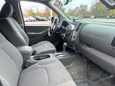 Used 2017 Nissan Frontier SV w/ SV Value Truck Package image 15