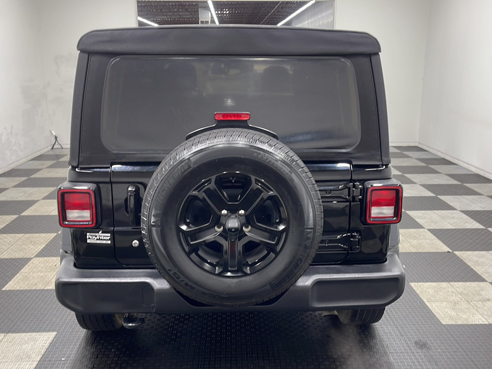 Used 2018 Jeep Wrangler Unlimited Sport S AWD/4WD image 17