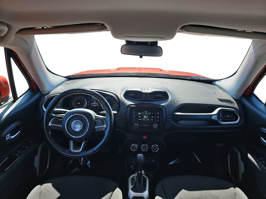 Used 2016 Jeep Renegade Latitude AWD/4WD image 13