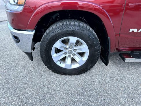 Used 2020 RAM 1500 Laramie AWD/4WD image 23
