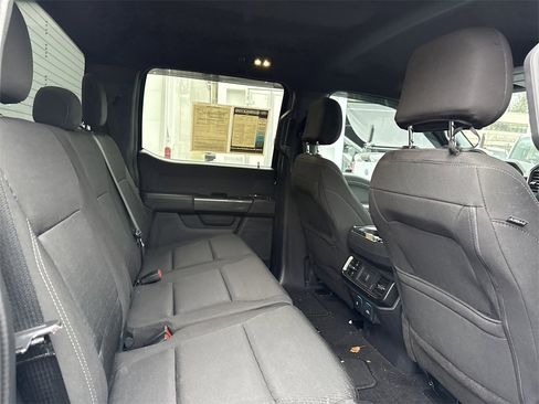 Used 2022 Ford F150 XLT w/ XLT Black Appearance Package image 27