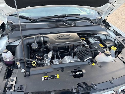 Used 2024 Jeep Compass Limited image 28