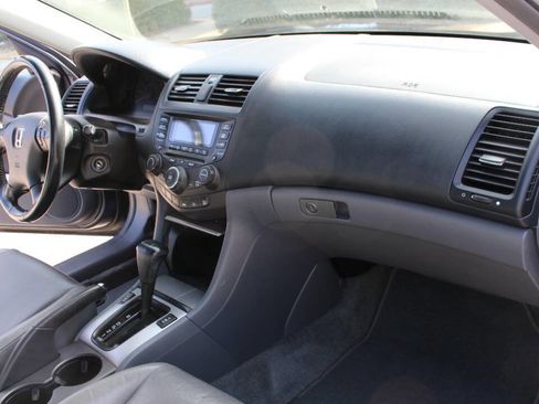 Used 2004 Honda Accord EX image 21