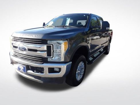 Certified 2017 Ford F250 XLT w/ XLT Value Package AWD/4WD image 3