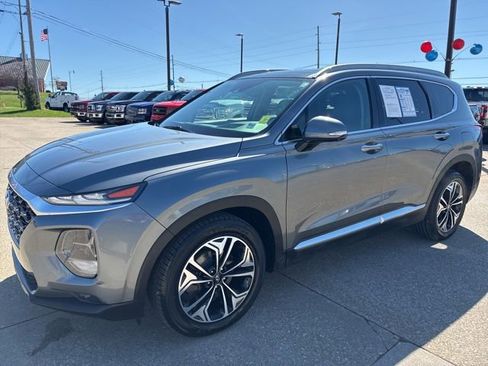 Used 2019 Hyundai Santa Fe AWD image 3