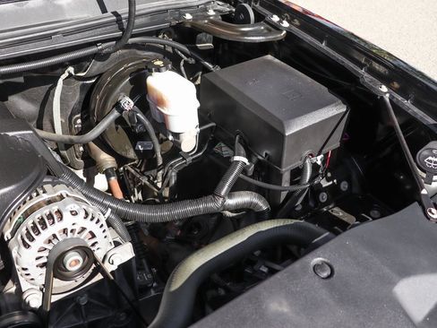 Used 2013 Chevrolet Silverado 1500 LT image 12