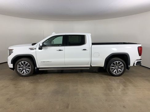 Used 2023 GMC Sierra 1500 Denali w/ Denali Reserve Package AWD/4WD image 17