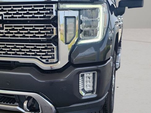 Used 2021 GMC Sierra 2500 Denali w/ Denali Ultimate Package image 2