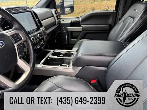 Used 2022 Ford F350 Platinum w/ Tremor Off-Road Package AWD/4WD image 26