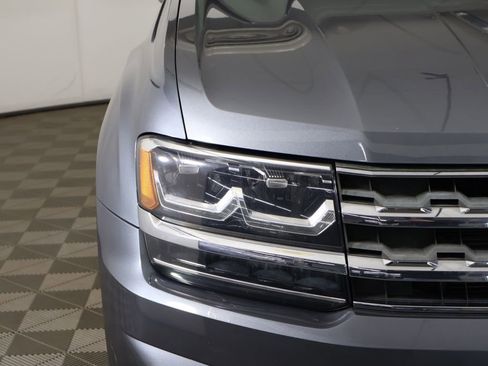 Used 2018 Volkswagen Atlas SE FWD image 14