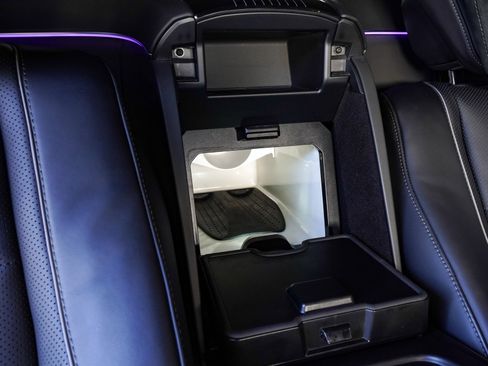 Used 2023 Mercedes-Benz Maybach GLS 600 Maybach GLS 600 image 54