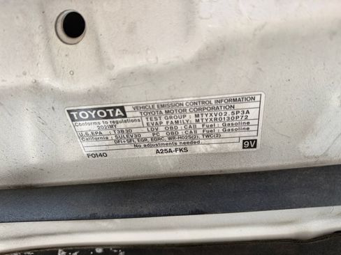 Used 2021 Toyota Camry SE w/ Convenience Package FWD image 31