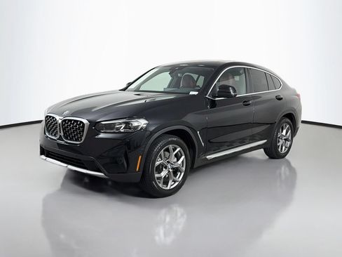 Used 2025 BMW X4 xDrive30i AWD/4WD image 1