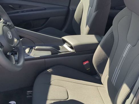 New 2026 Hyundai Elantra Sport FWD image 17