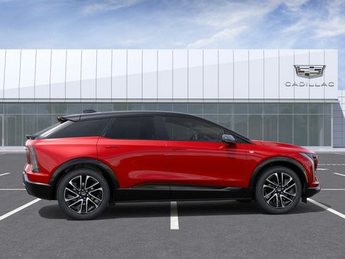New 2026 Cadillac Optiq Sport 1 AWD/4WD image 5