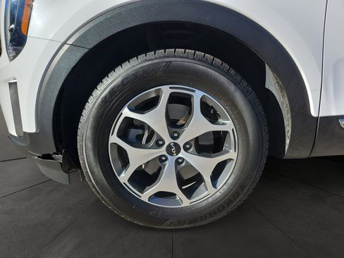 Used 2022 Kia Telluride EX w/ Towing Package image 14