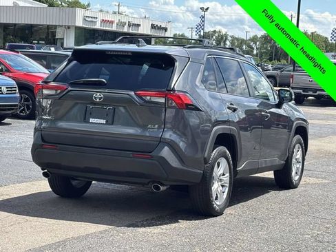 Used 2020 Toyota RAV4 XLE AWD/4WD image 33