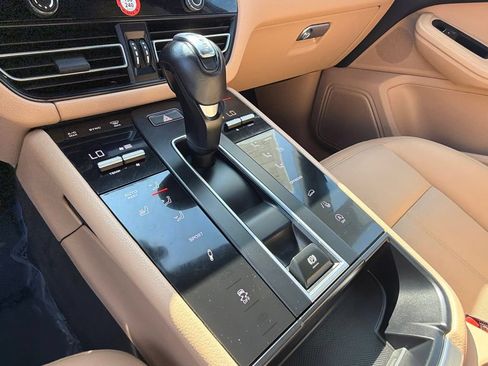 Used 2023 Porsche Macan S AWD/4WD image 27