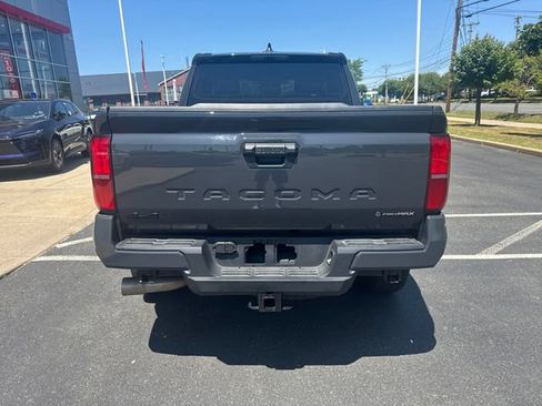 Used 2026 Toyota Tacoma TRD Off-Road AWD/4WD image 4