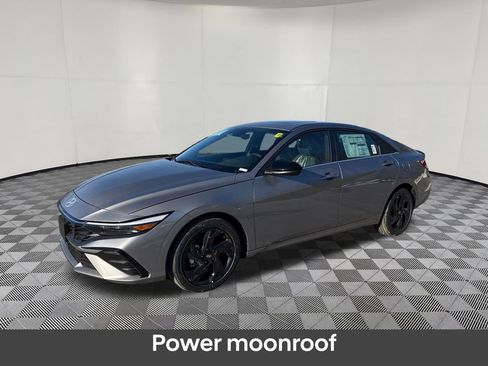 New 2026 Hyundai Elantra SEL Sport Premium FWD image 3