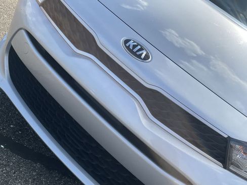 Used 2020 Kia Rio S FWD image 31