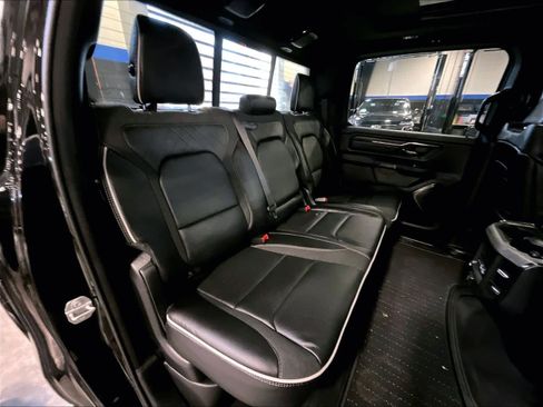 Used 2025 RAM 1500 Limited image 16